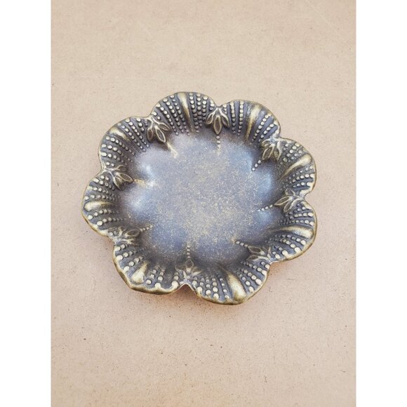 Vintage / BRASS SOAP DISH / Solid Brass Soap Holder Soap Dispenser Vintage - Picture 6 of 10